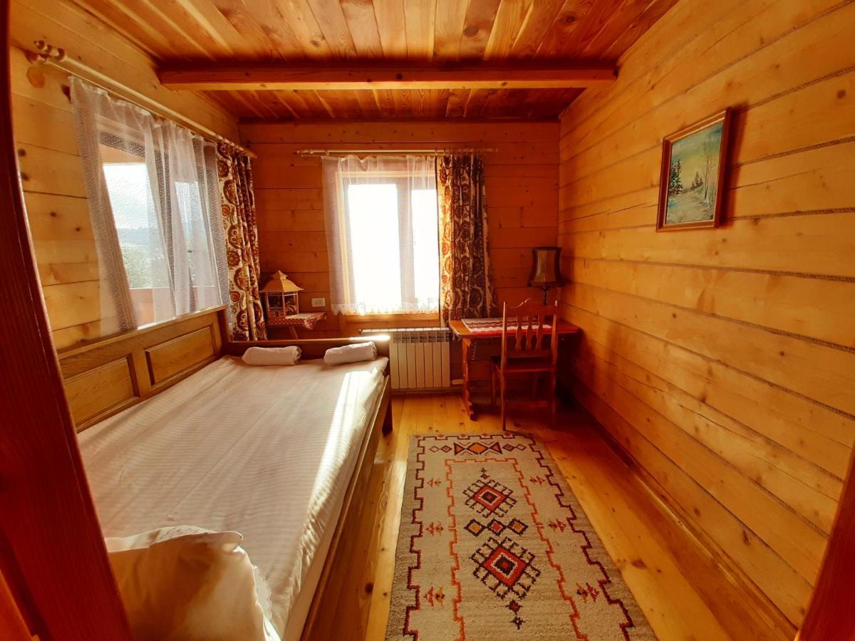 Зубровиця Bukovinka Esterno foto