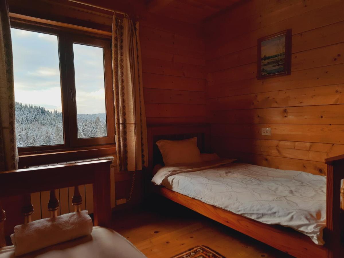 Зубровиця Bukovinka Esterno foto