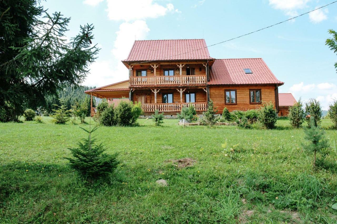 Зубровиця Bukovinka Esterno foto